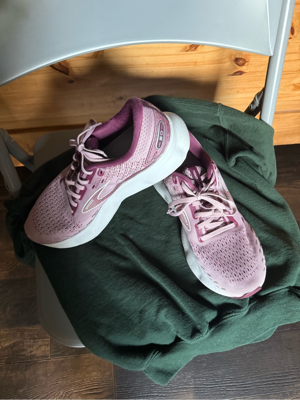 Brooks Women’s Pink Athletic Running Shoes